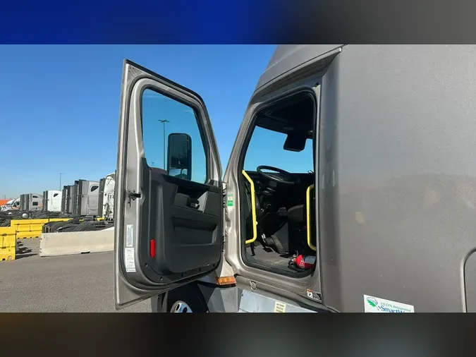 2024 Freightliner Cascadia 126e2a4344d647493dca8978fa0480c69b9