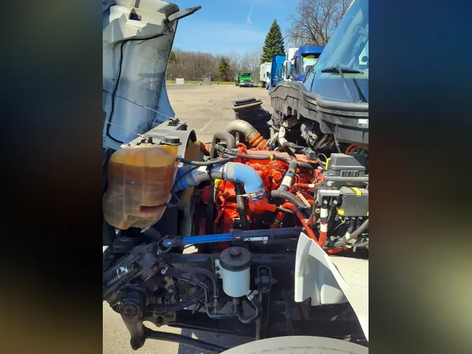 2019 NAVISTAR INTERNATIONAL 4300