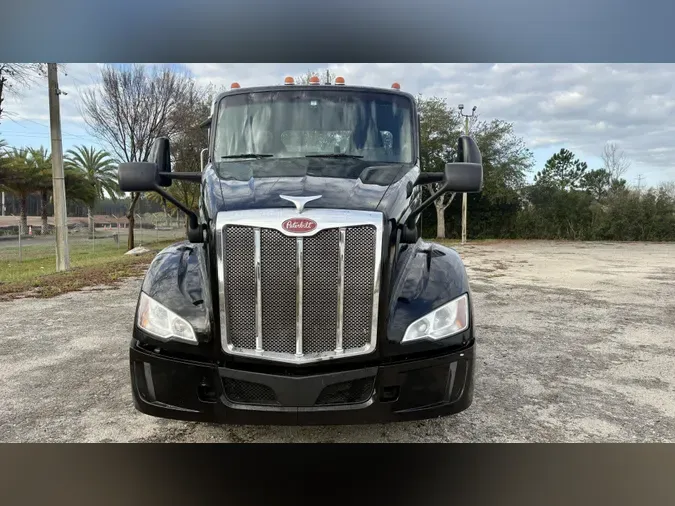 2022 Peterbilt 579e2a5d241f8a091353b644000125c1816