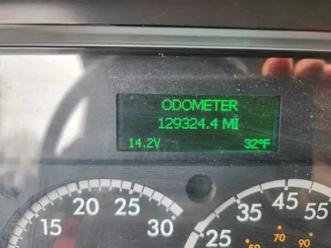 2017 FREIGHTLINER/MERCEDES M2 106