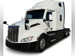 2022 Peterbilt 579