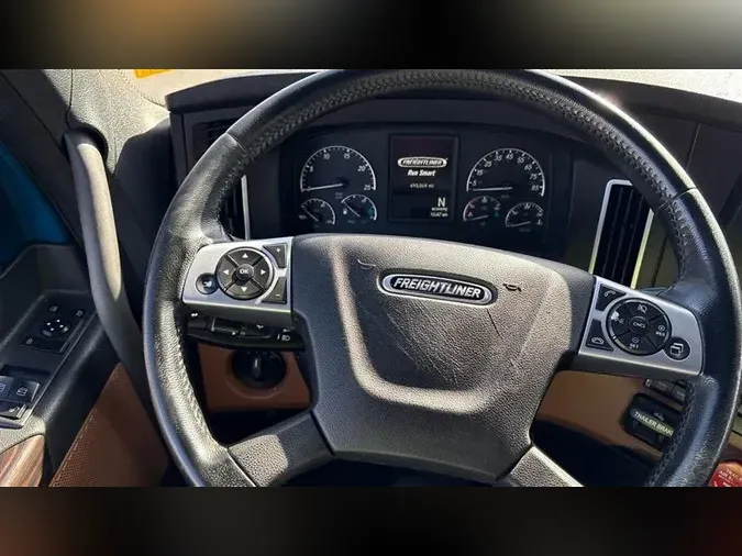 2022 FREIGHTLINER CA126