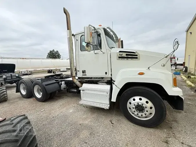 2018 WESTERN STAR 4700