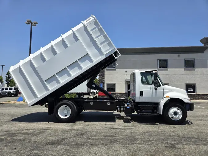 2019 International 4300