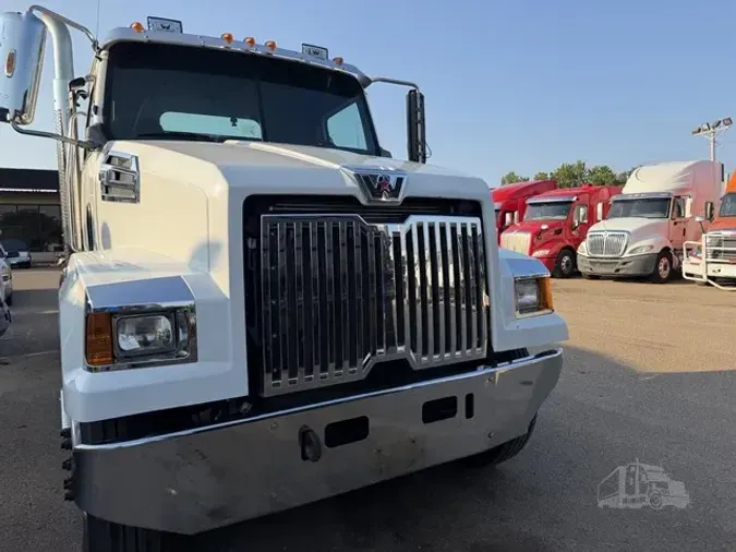 2014 WESTERN STAR 4700