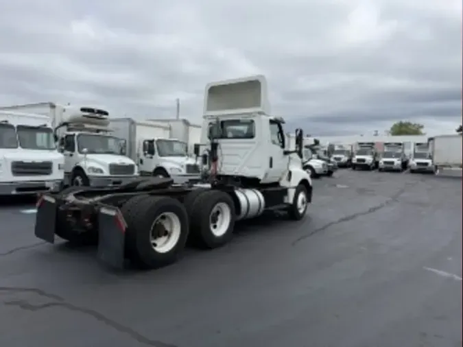 2019 NAVISTAR INTERNATIONAL LT625 DAYCAB T/A