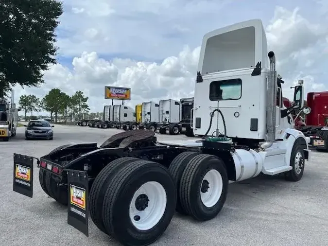 2020 Peterbilt 567