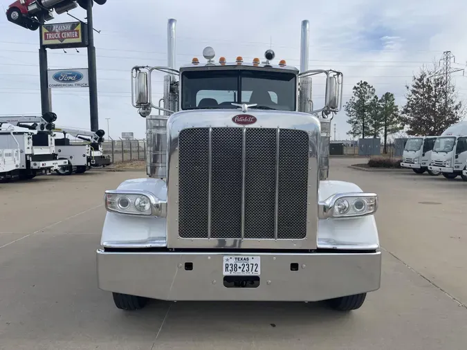 2019 Peterbilt 389