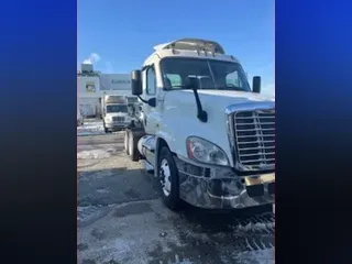 2018 FREIGHTLINER/MERCEDES CASCADIA 125