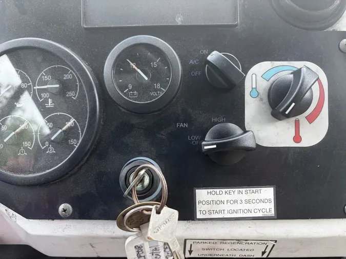 2022 Capacity TJ5000e2c70bf43d9e716f883fd121c75f985b