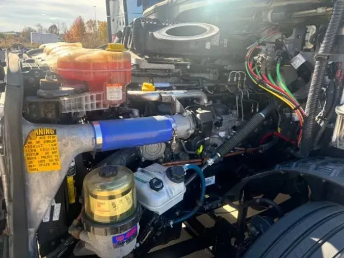 2019 Freightliner New Cascadia 126