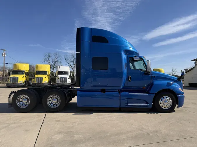 2022 International LT625