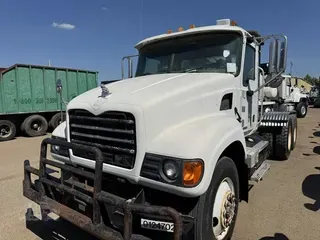 2005 MACK GRANITE CV713