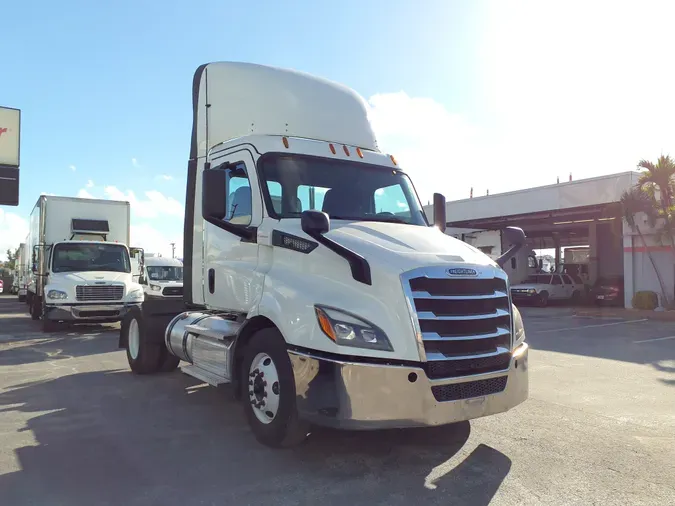 2019 FREIGHTLINER/MERCEDES NEW CASCADIA 116