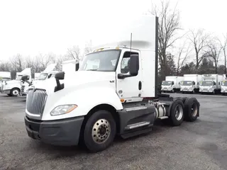 2020 NAVISTAR INTERNATIONAL LT625 DAYCAB T/A