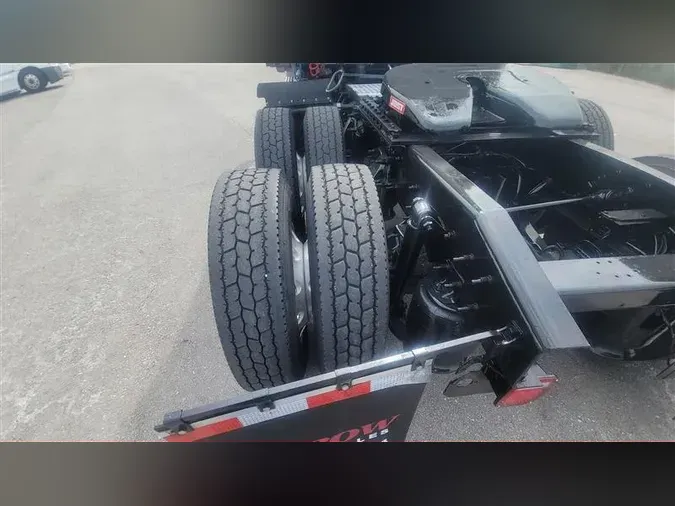 2019 FREIGHTLINER CA126