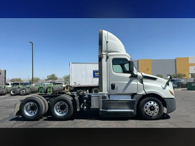 2019 Freightliner Cascadia 126e2d55f0c1a8547ae5eefbae91aa8dd30