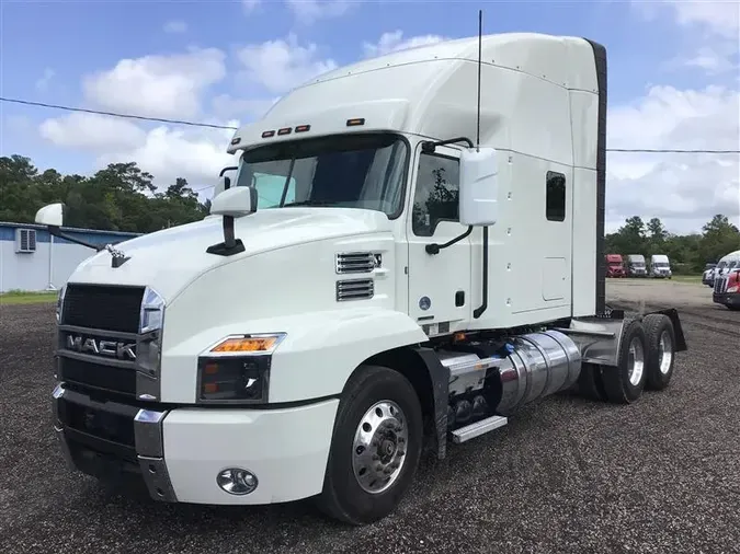 2020 MACK ANTHEMe2dc87c1f27d42f4d224a05622305193