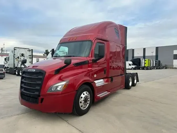 2020 Freightliner Cascadia