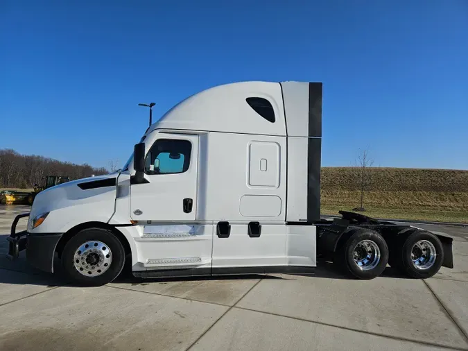 2022 Freightliner Cascadia