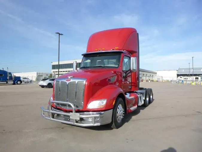 2022 Peterbilt 579