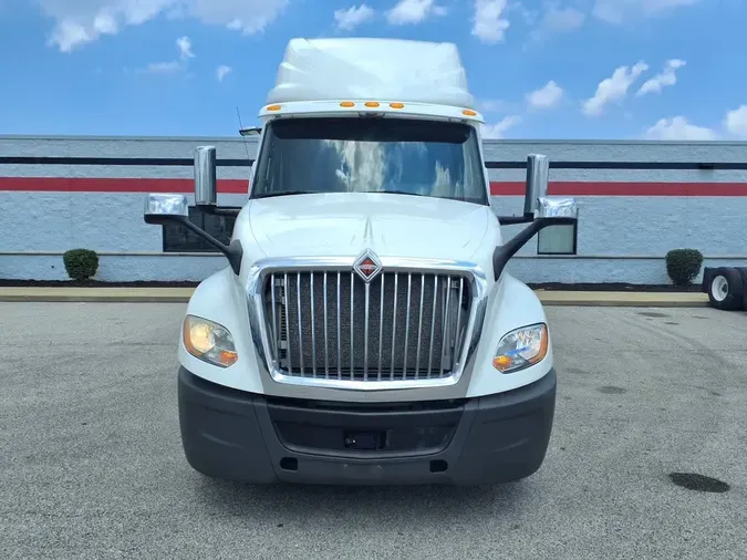 2019 NAVISTAR INTERNATIONAL LT625 SLPR CABe2e1a25a3b64cb7c3efb5ee512b9d99c