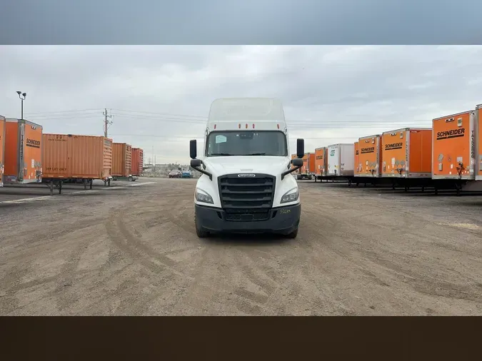 2022 Freightliner Cascadia 126