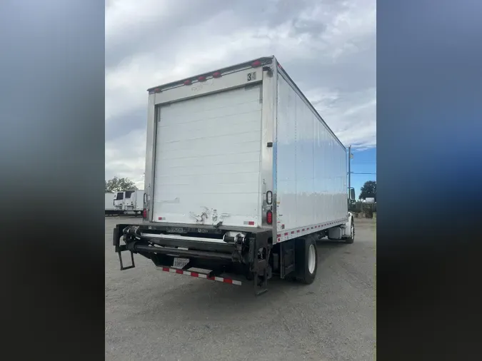 2016 FREIGHTLINER/MERCEDES M2 106