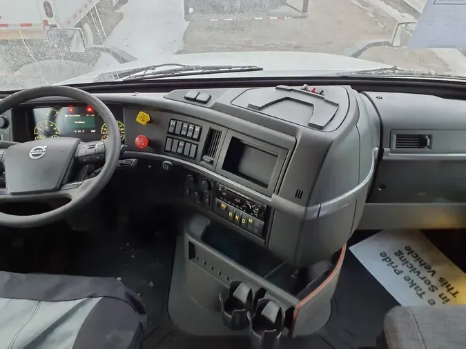 2020 VOLVO VNL64T-760