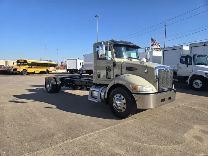 2018 Peterbilt 337