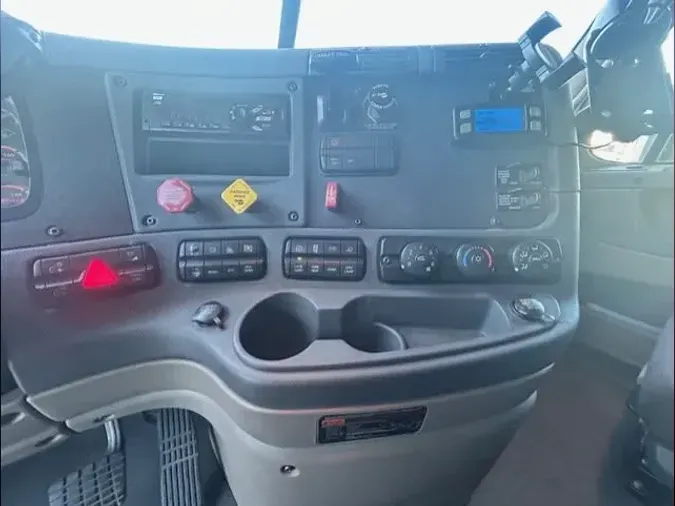 2019 FREIGHTLINER/MERCEDES CASCADIA 125