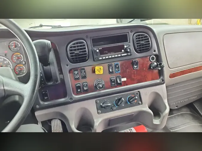 2019 FREIGHTLINER/MERCEDES M2 106e2ec18b1866f33883974807e151dac76