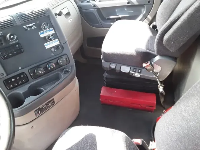 2020 FREIGHTLINER CASCADIA 125