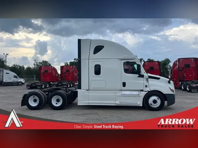 2023 FREIGHTLINER CA126
