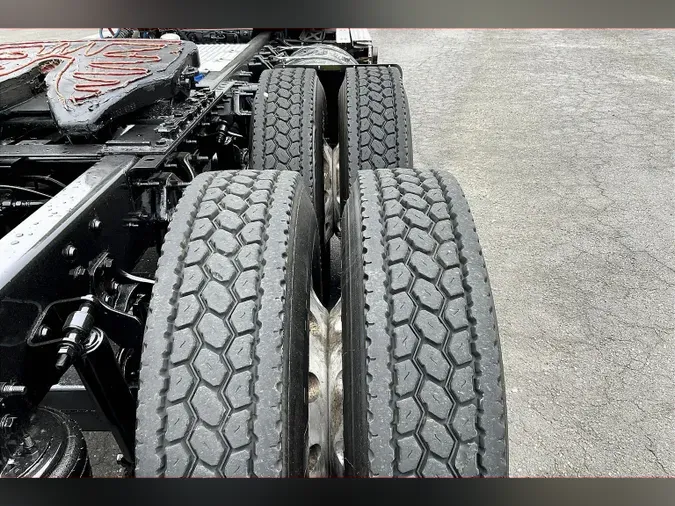 2019 INT LT625 6x4