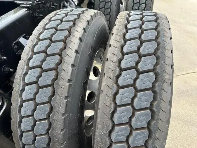 2021 Peterbilt 579