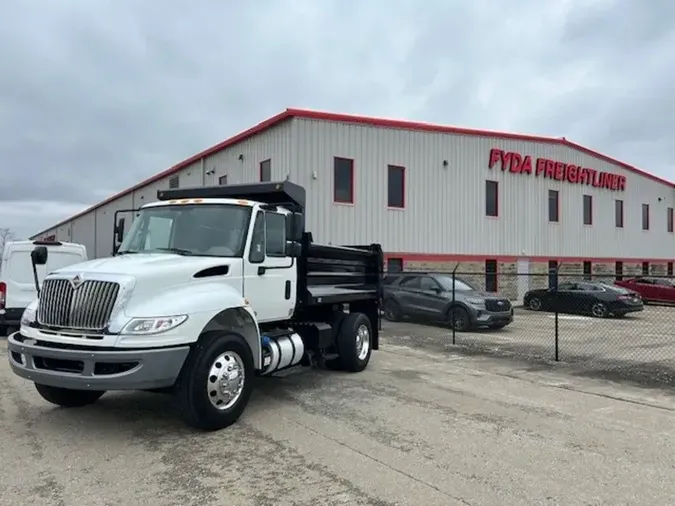 2018 International MV Series Day Cabe2fd493995c772c76dd6feb5df87a6e3