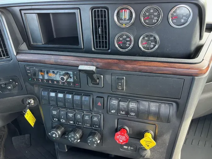 2026 International HX620e304b3dc51be4da3fc52380747c03349