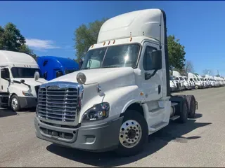 2020 FREIGHTLINER CASCADIA 125