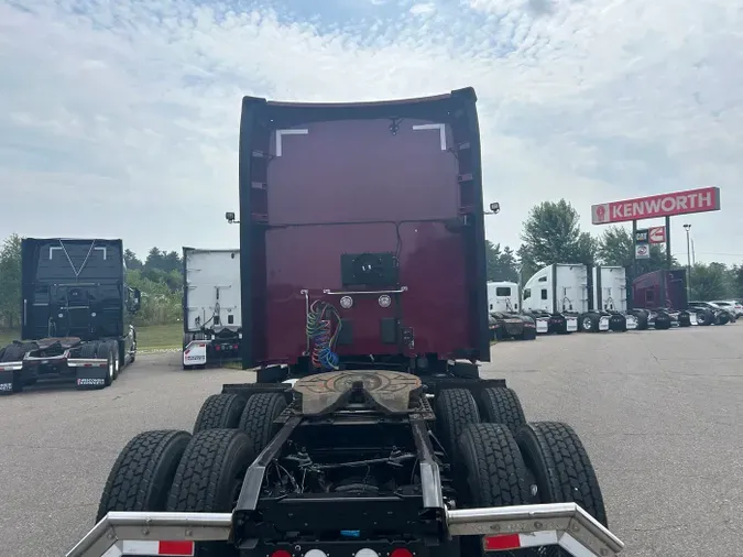 2022 Kenworth T680