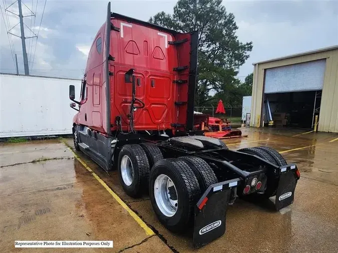 2021 FREIGHTLINER CA126