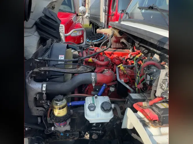 2019 FREIGHTLINER M2 106