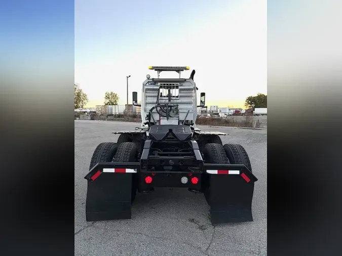 2019 International LT625