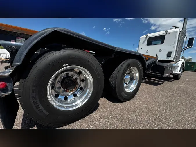 2020 Peterbilt 567e31df5f2a0f60a7ee9357f9515f1c081