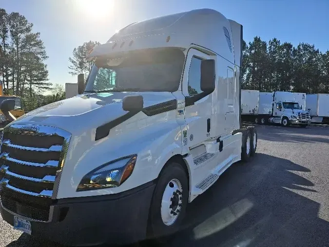 2018 Freightliner T12664ST