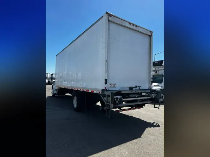 2019 FREIGHTLINER M2 106