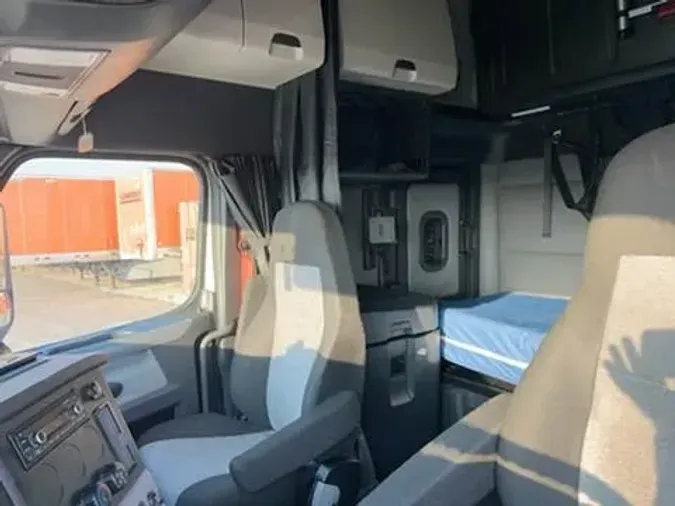 2021 Freightliner Cascadia