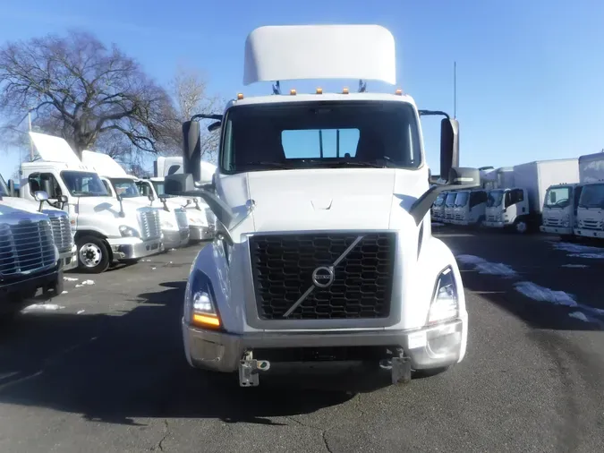 2019 VOLVO VNL