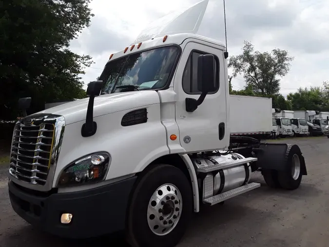 2018 FREIGHTLINER/MERCEDES CASCADIA 113