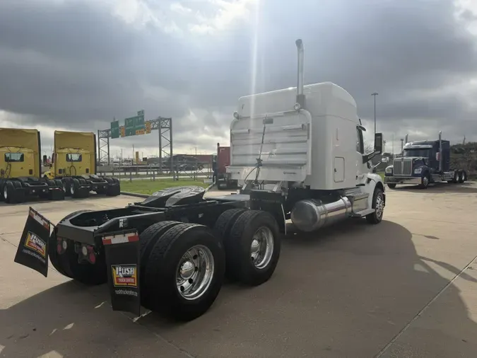 2020 Peterbilt 579
